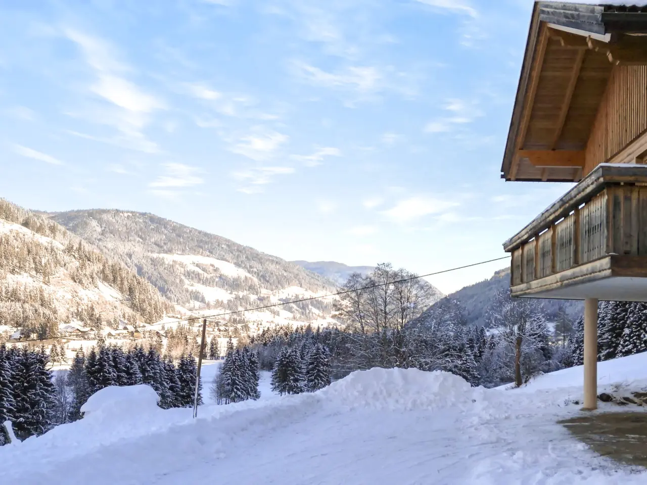 Havas völgy és hegyek a chalet mellől